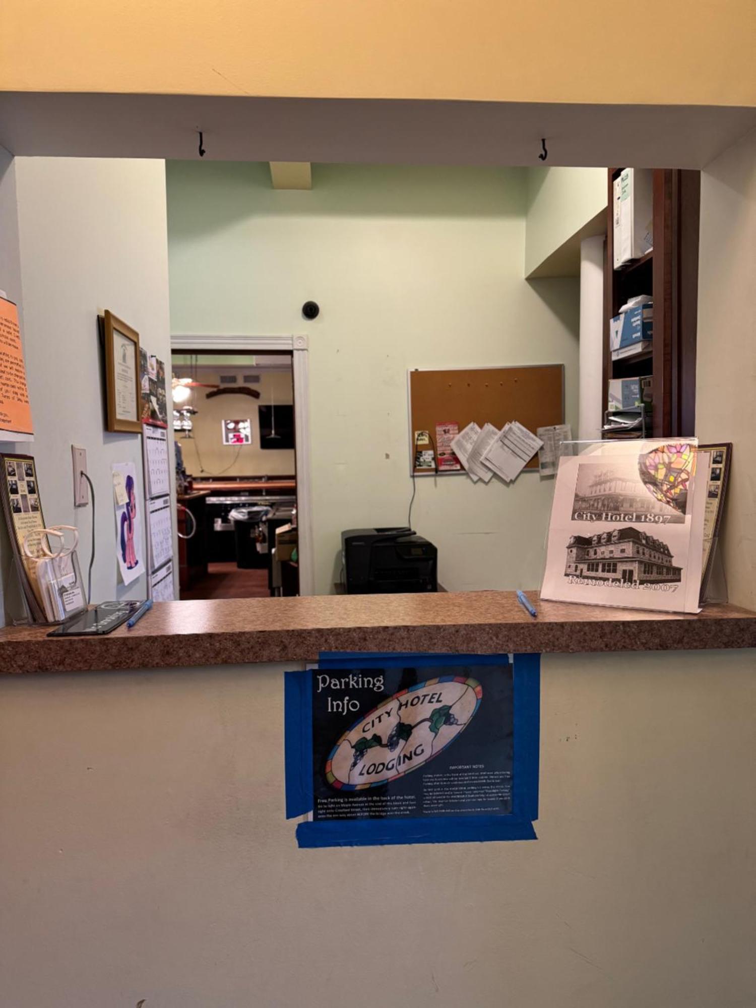 The City Hotel Bar & Grill Northern Cambria ภายนอก รูปภาพ